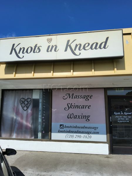 Massage Parlors San Diego, California Knots in Knead