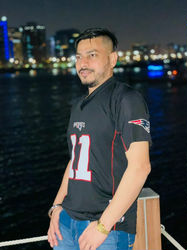 Escorts Dubai, United Arab Emirates Male Escort for Singles