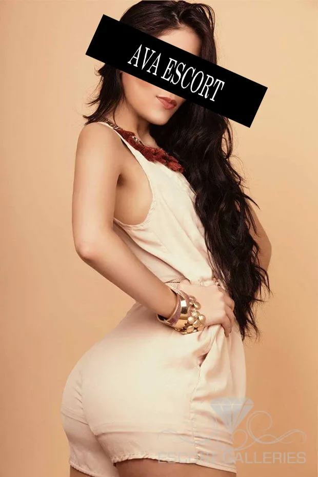 Escorts Dusseldorf, Germany Jolien