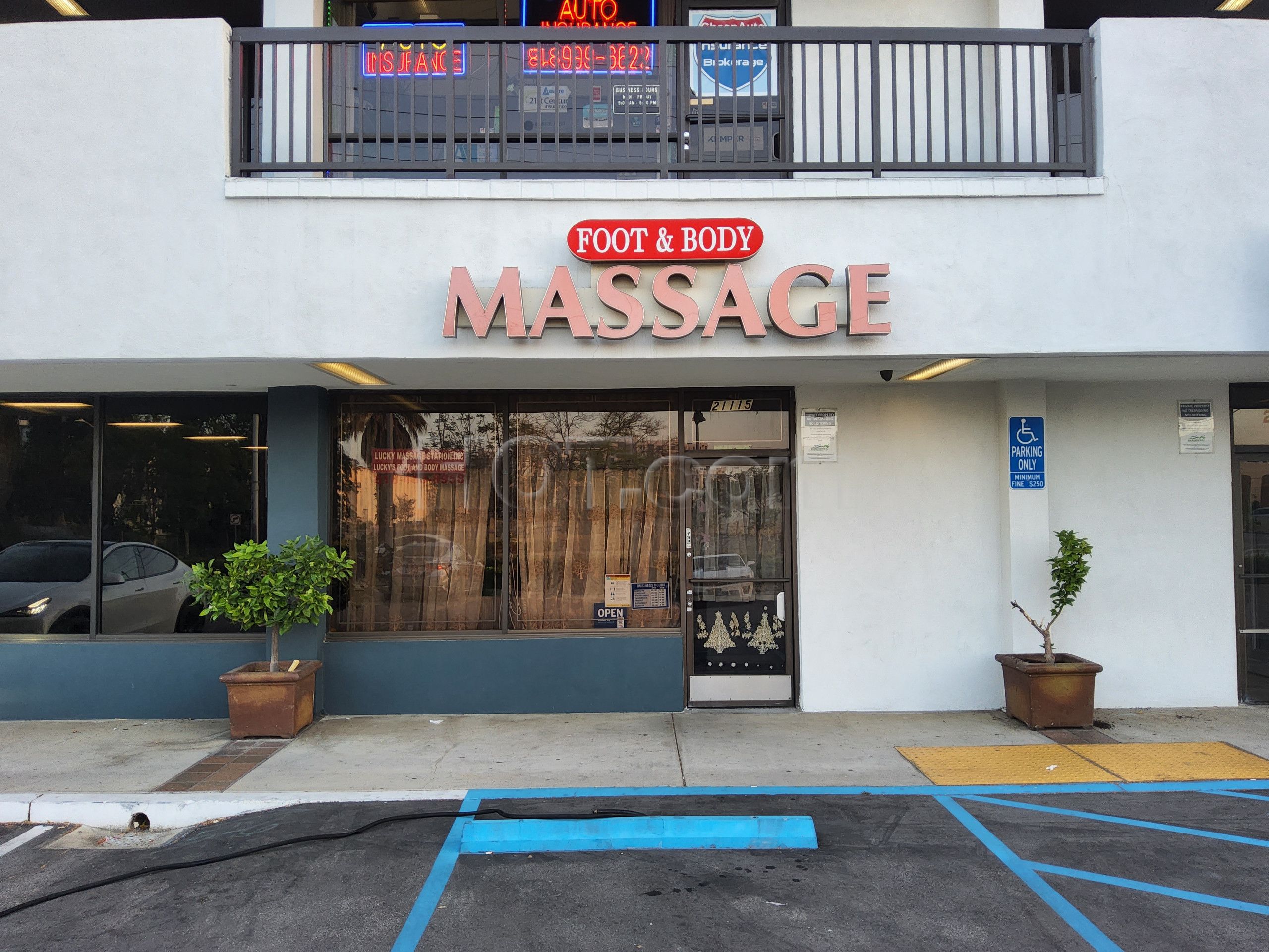 Canoga Park, California Lucky Foot & Body Spa