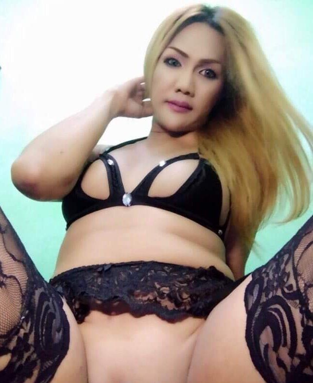 Escorts Makati City, Philippines Horny Mistress for kinky fun in Makati