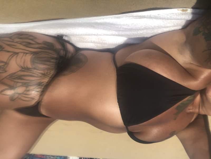 Body Rubs Staten Island, New York 🌹💐🌸 Sexy body rub with a Latina hottie 44DDS here