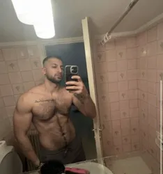Escorts Vienna, Austria Gregory_Marios
