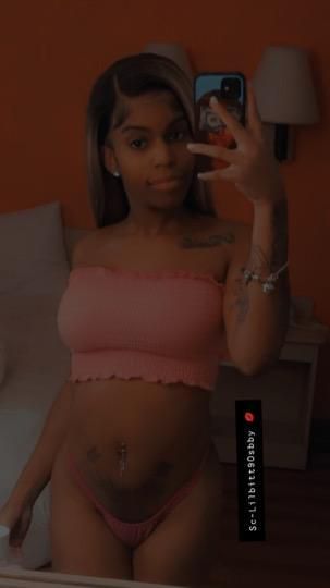 Escorts Milwaukee, Wisconsin Satisfaction guarantee Pornstarr Quality first timers up Front come have unforgettable service wit a freaky tgirl like myself