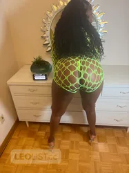 Escorts Guelph, Ontario Coco