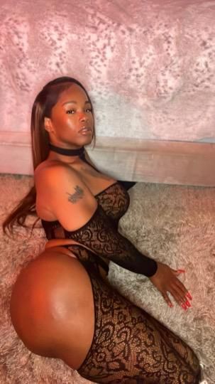 Escorts Dallas, Texas Thick n sweet with plenty to eat