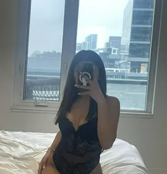 Escorts Mississauga, Ontario Naomi