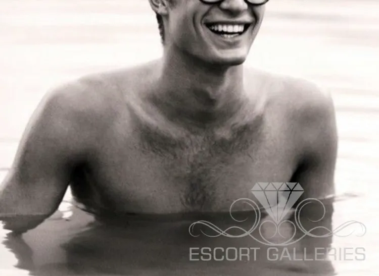 Escorts Dusseldorf, Germany Elliotte