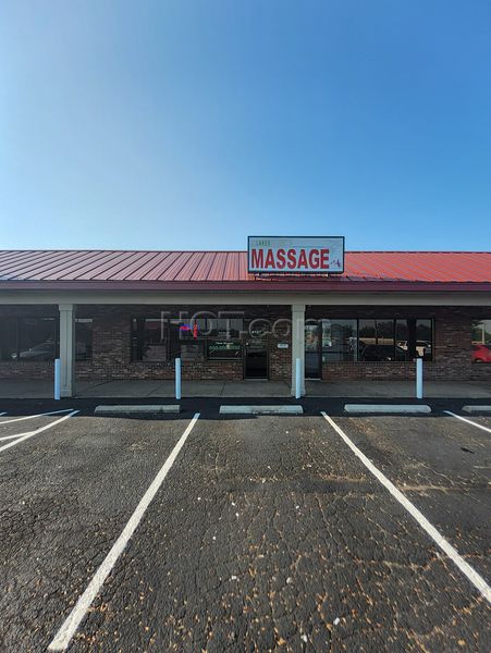 Massage Parlors Saint Charles, Missouri Lakes Massage