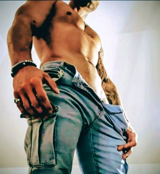 Escorts Montreal, Quebec XAddictMaker