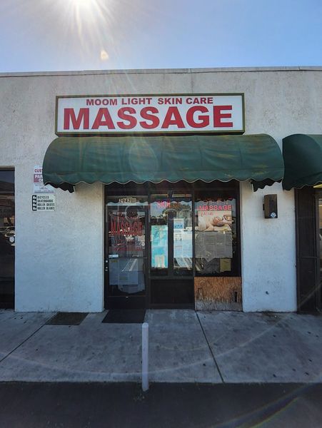 Massage Parlors Long Beach, California Moom Light Skin Care Massage