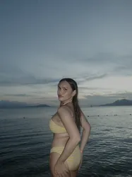 Escorts Manila, Philippines Shae