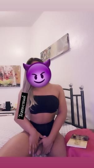 Escorts Brooklyn, New York Transexual Sexy big ass available top and bottoms