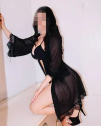 Escorts Costa Mesa, California My name is NIVA,🇲🇽 🇮🇳 YOUNG Mexican Indian mix, I'm here for you. I'll give you the best time, no rush, just love and lots of passion. I'll please you in every way, my love. Spend some quality time with me. - 22
