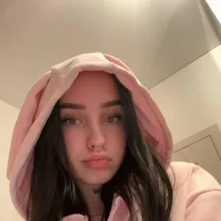 Escorts Thunder Bay, Ontario Jessica | Halloween Special! Cute & hornyyy y/o