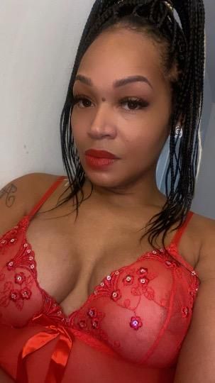 Escorts Champaign, Illinois 💯NASTY VIDEOS FOR SELL ALL TH REE HOLES AVAILABLE🍆👅I DO ANAL ALSO MOST👅IMPORTANT I AM GOOD AT MAKING AND SELLING NASTY VIDEOS🍑🍑