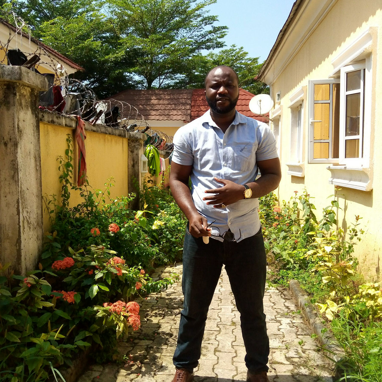 Escorts Lagos, Nigeria Ralph