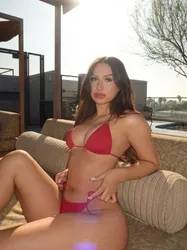 Escorts Las Vegas, Nevada I’m the kind of trouble you’ll want to get into.