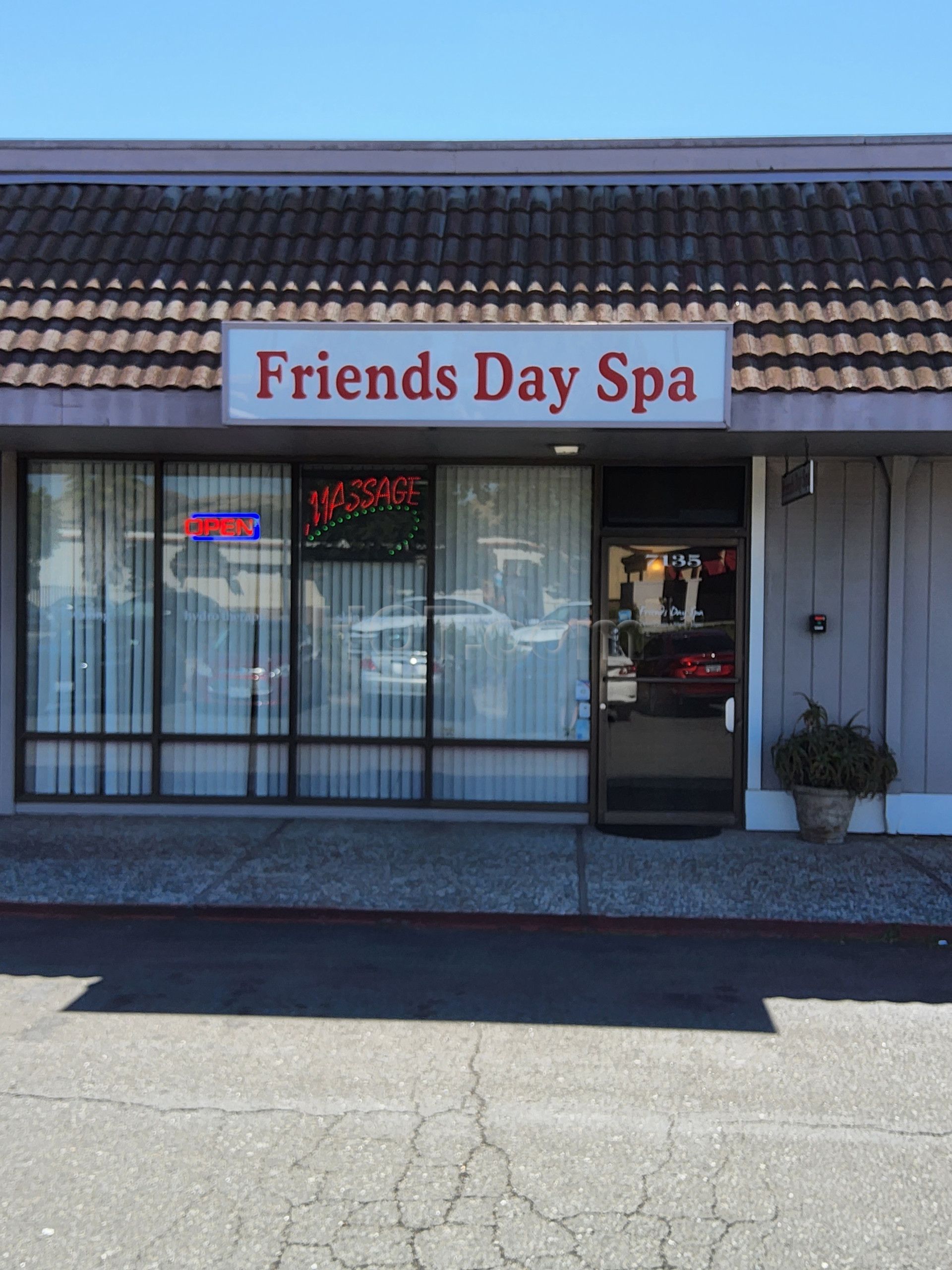 Dublin, California Friends Day Spa