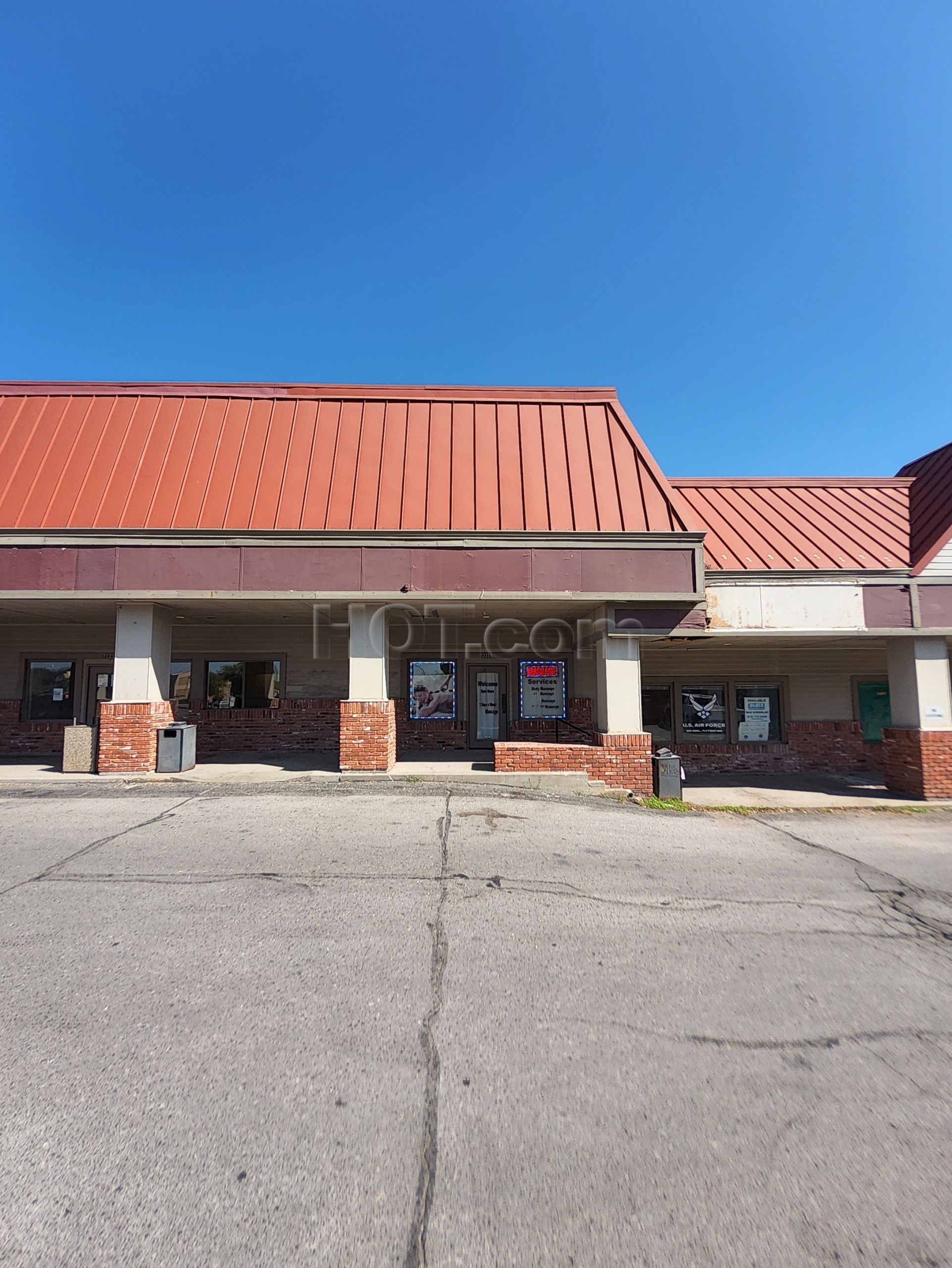 Lawrence, Kansas Tea Spa Massage