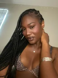 Escorts Newark, New Jersey dollypartzz