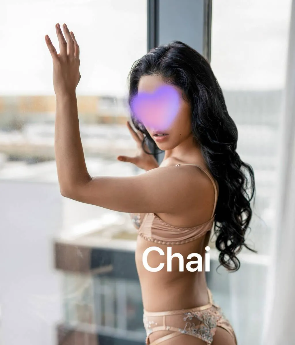 Escorts Milton, Ontario Sally & Chai