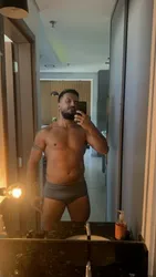 Escorts London, England EduardoXLBra