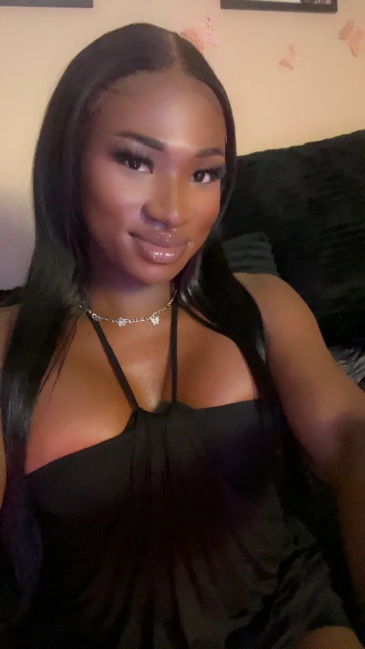 Escorts Denver, Colorado Milan Zhene