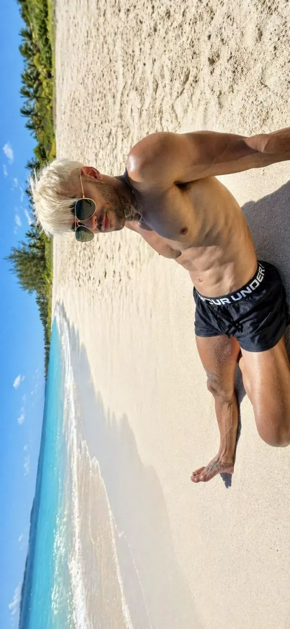 Escorts Naples, Florida CHRIST_KENmsage