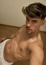 Escorts Barcelona, Spain Aquilessss