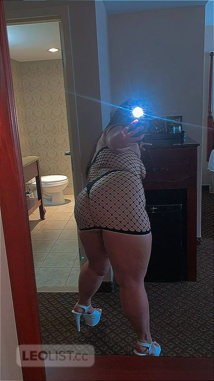 Escorts Lethbridge, Alberta LASTDAY !! 120HH SUPER SEXY BBW CUM PLAY DADDY