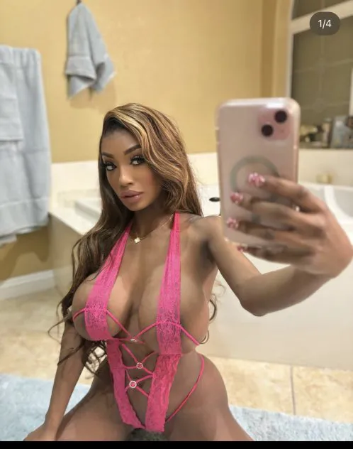 Escorts Dallas, Texas Party Girl