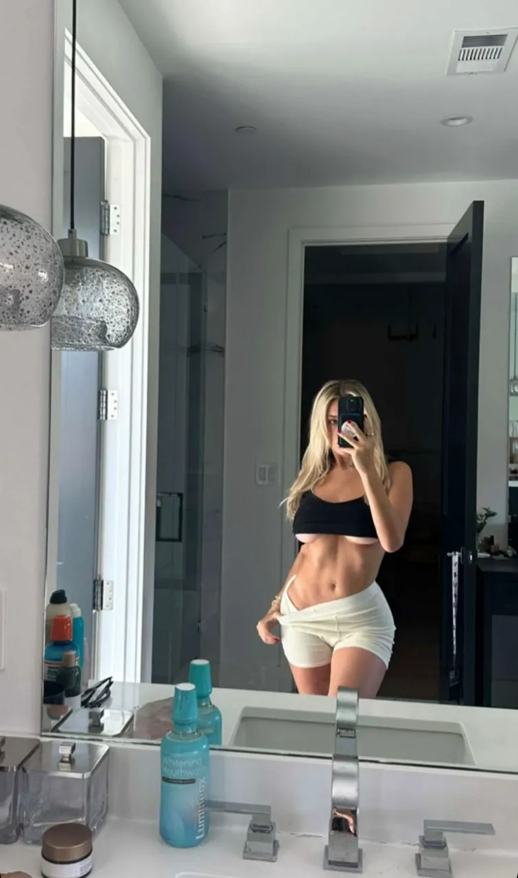 Escorts Orlando, Florida Hey baby😍 Ever fucked a wet sexy slut before?🍑 text and let’s FUCK!!