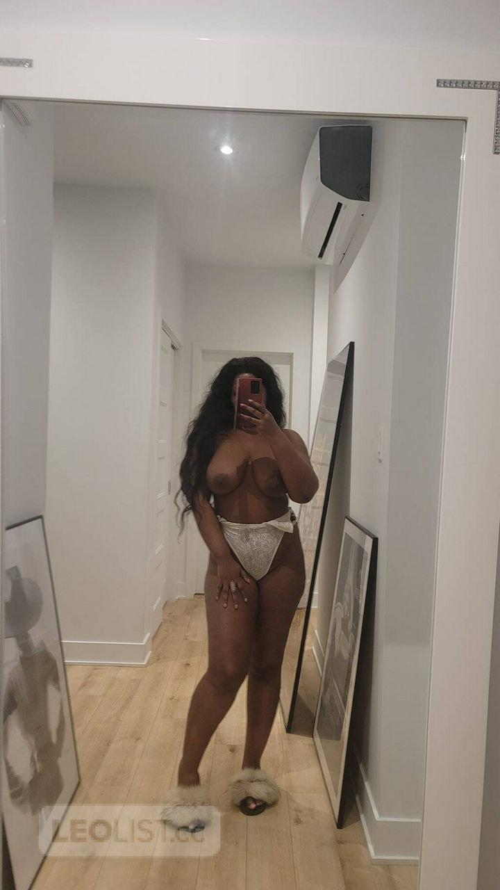 Escorts Longueuil, Quebec Massage relaxant à candiac ( une détente absolue)