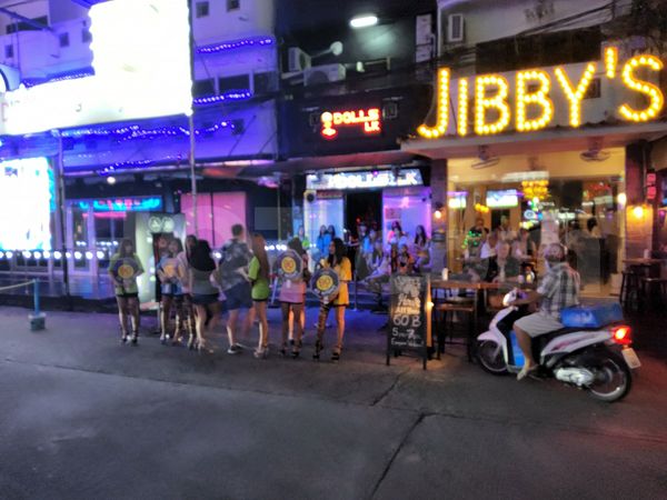 Bordello / Brothel Bar / Brothels - Prive Pattaya, Thailand Dolls Lk