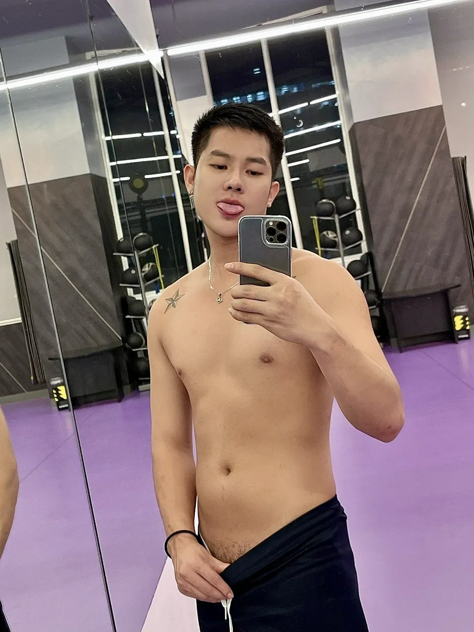 Escorts Quezon City, Philippines Vhinmasseur