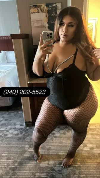 Escorts Marysville, California Leaaah