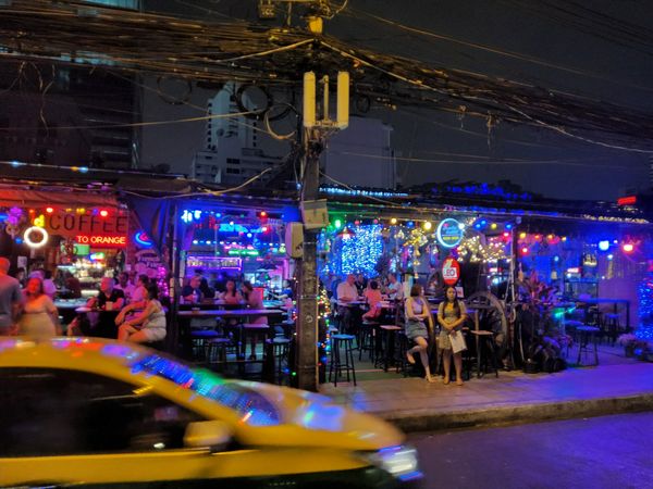 Beer Bar / Go-Go Bar Bangkok, Thailand Wee Bar