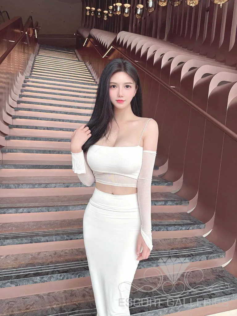 Escorts Japan Sasako Natsu ka