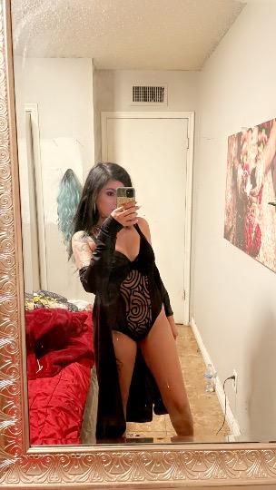 Escorts Phoenix, Arizona PENELOPE