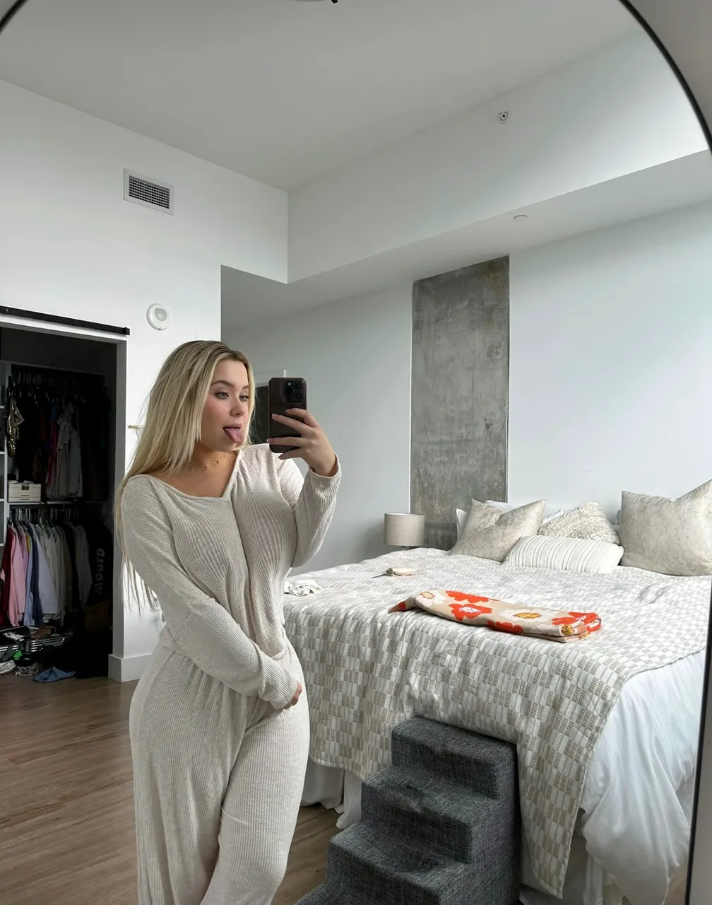 Escorts Belleville, Ontario NATURAL SEXY BEAUTY, NATURAL BODY🥰🥰 STRICTLY PAYMENT IN PERSON 🍑🍑