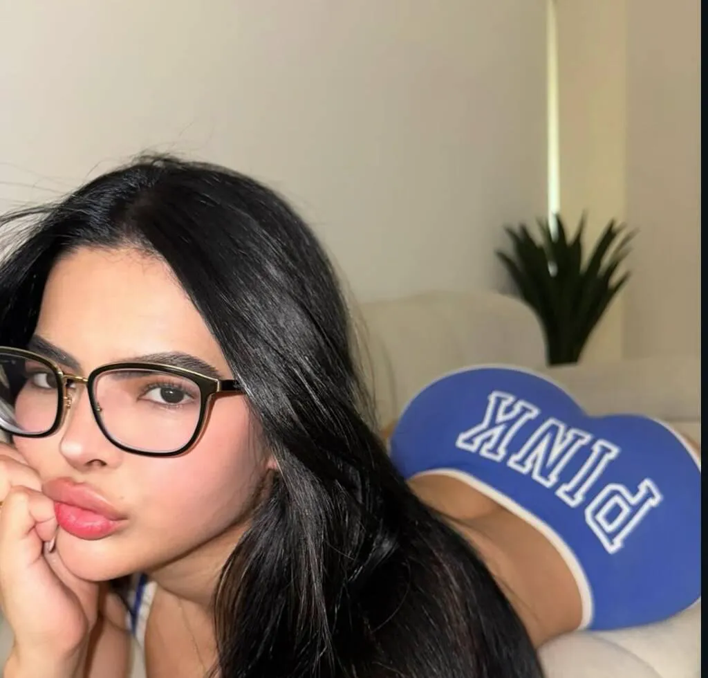 Escorts Medicine Hat, Alberta Juli