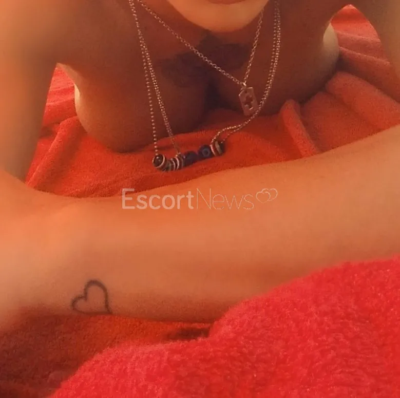 Escorts Greece NINA