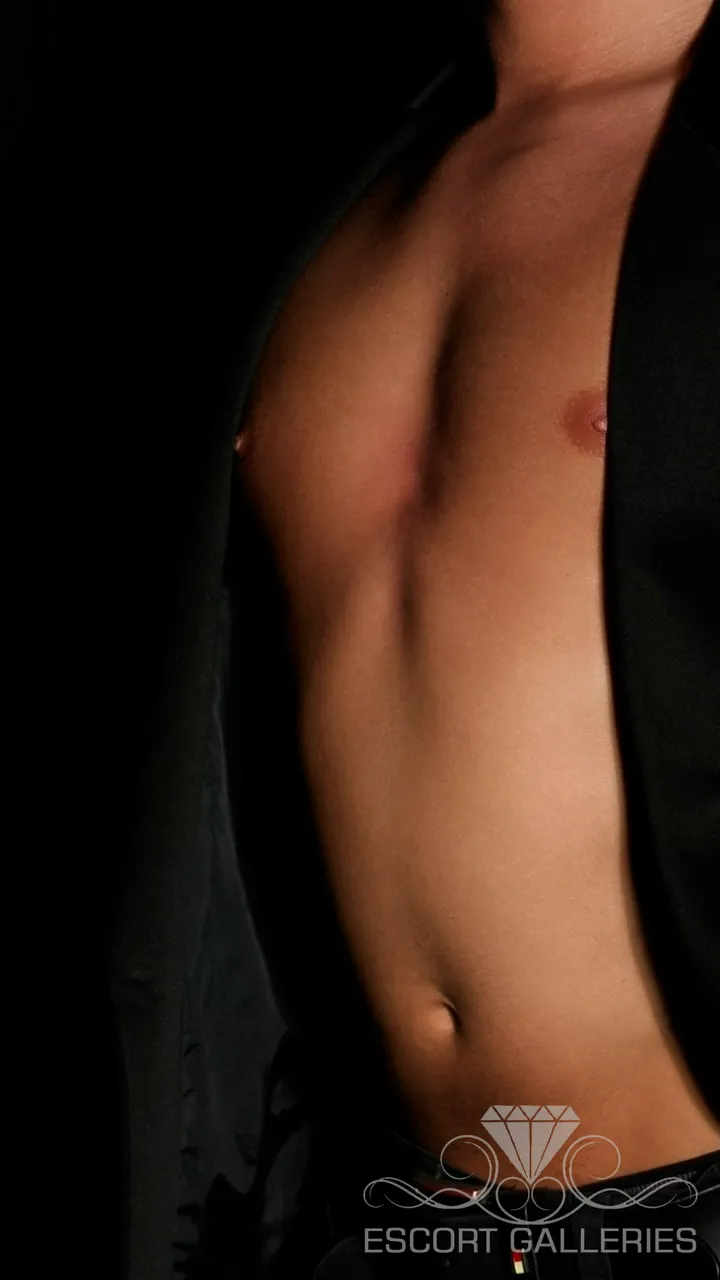 Escorts Poland Michael