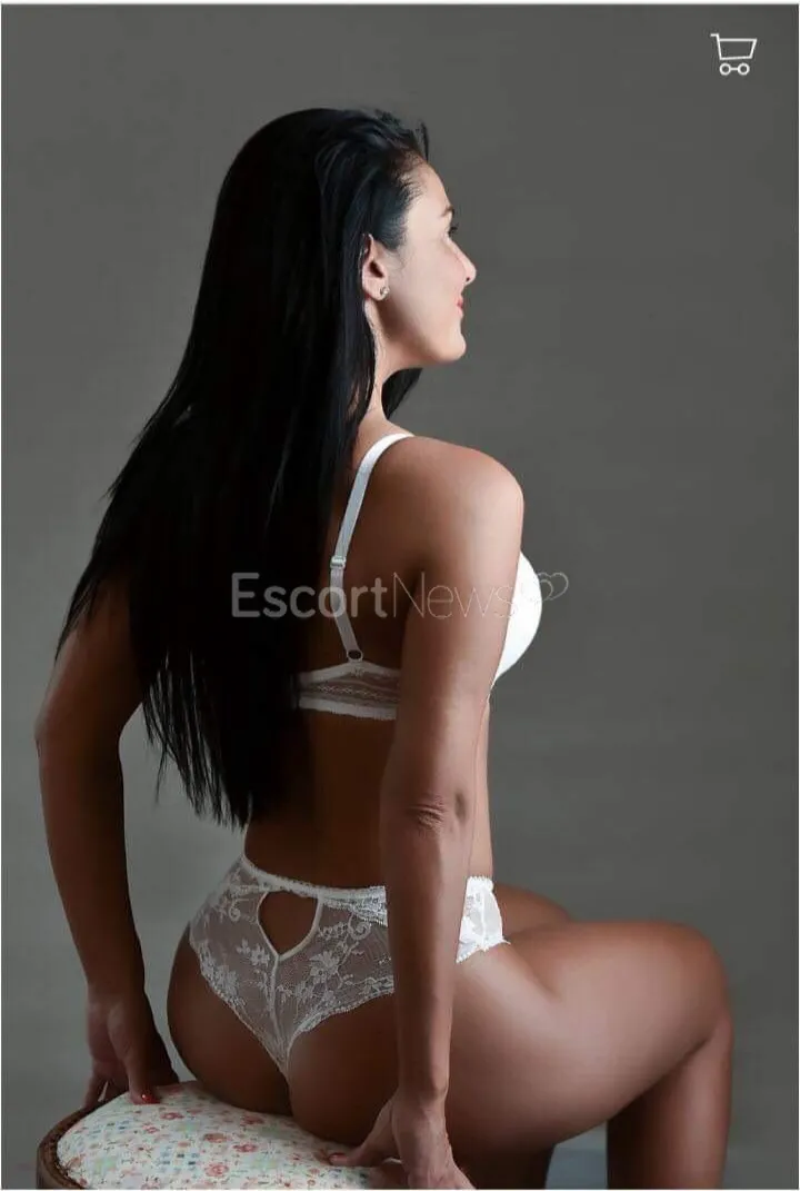 Escorts Malta Marrii