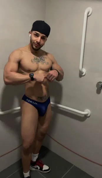 Escorts Zurich, Switzerland Alexfitt