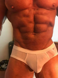 Escorts Paris, France musclemanripped