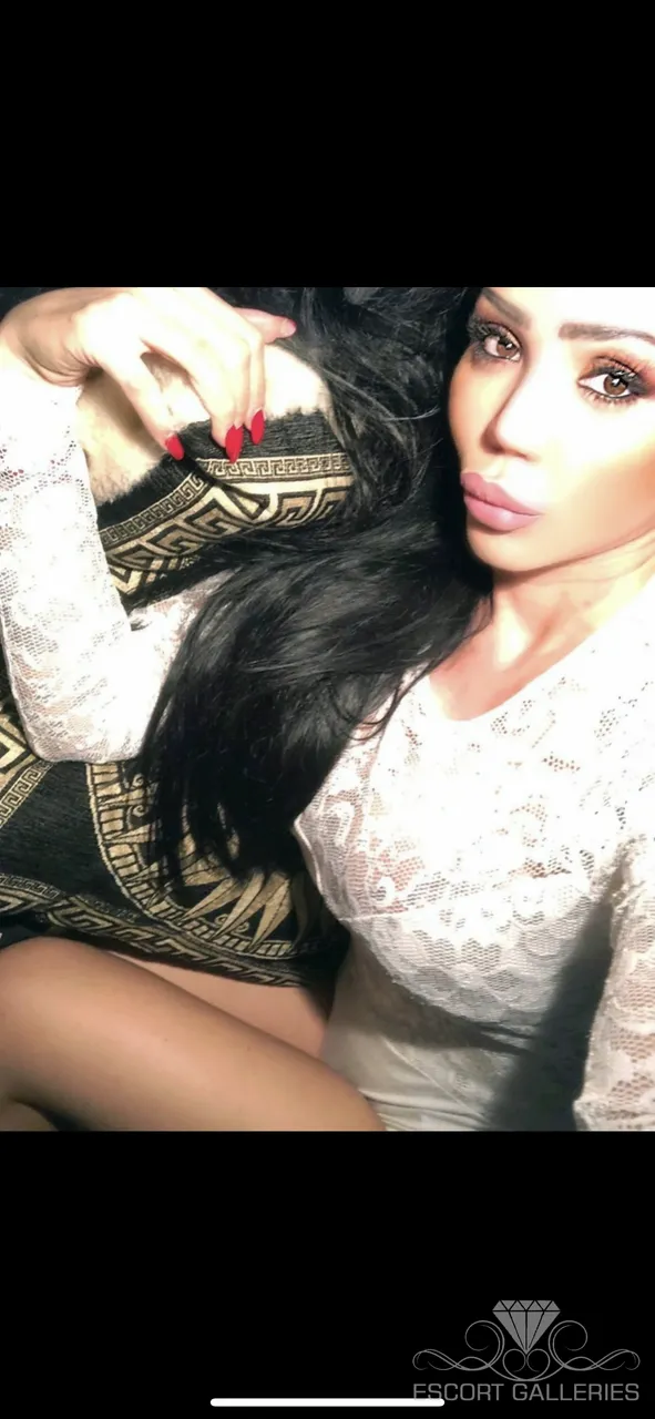 Escorts Dusseldorf, Germany Stacey