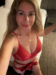 Escorts Kansas City, Missouri VIP Edina Hot