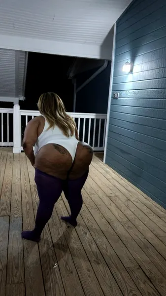 Escorts Greenville, South Carolina im available alll night an day, an NO BARE SERVICES.2nuttspls100 - 30